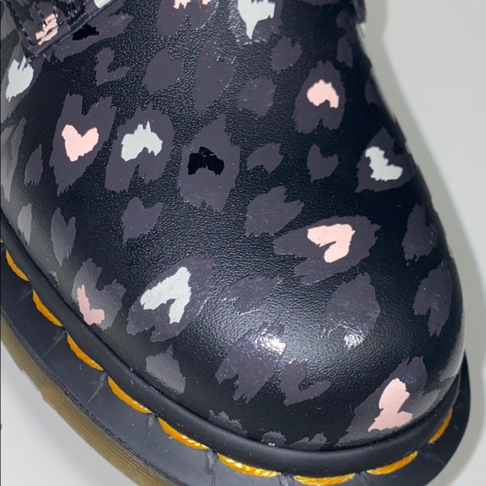 🍄Final Price🍄AUTH DR. MARTENS 1461 WILD HEART PRINTED OXFORD